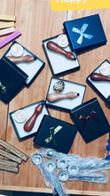 Load image into Gallery viewer, Wax stamp
